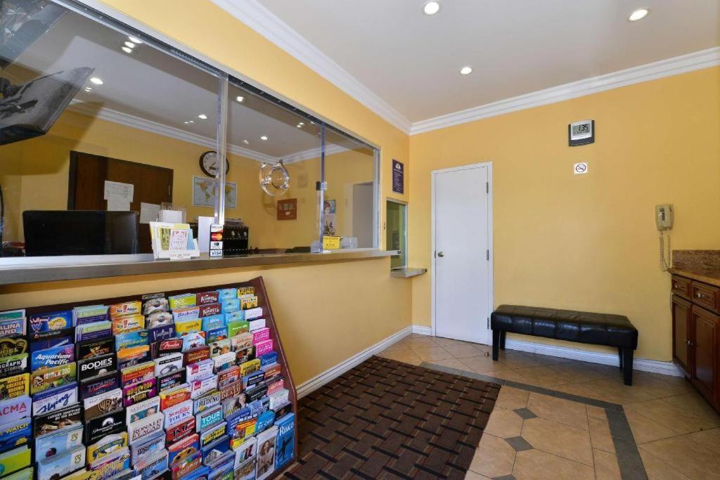 Americas Best Value Inn & Suites Los Angeles Downtown Sw Exteriör bild
